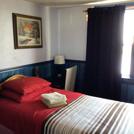 Nisku Guest House Kültér fotó