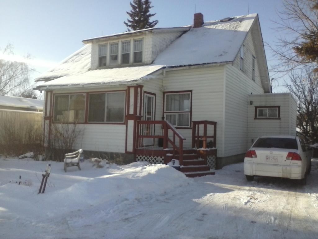 Nisku Guest House Kültér fotó